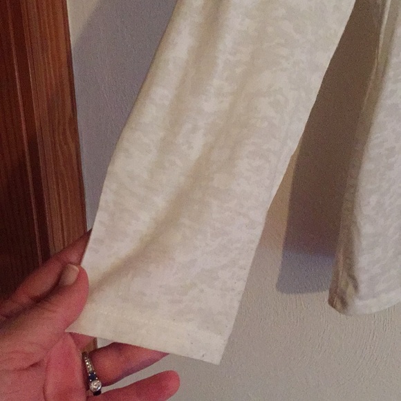 Blouse - Picture 6 of 6